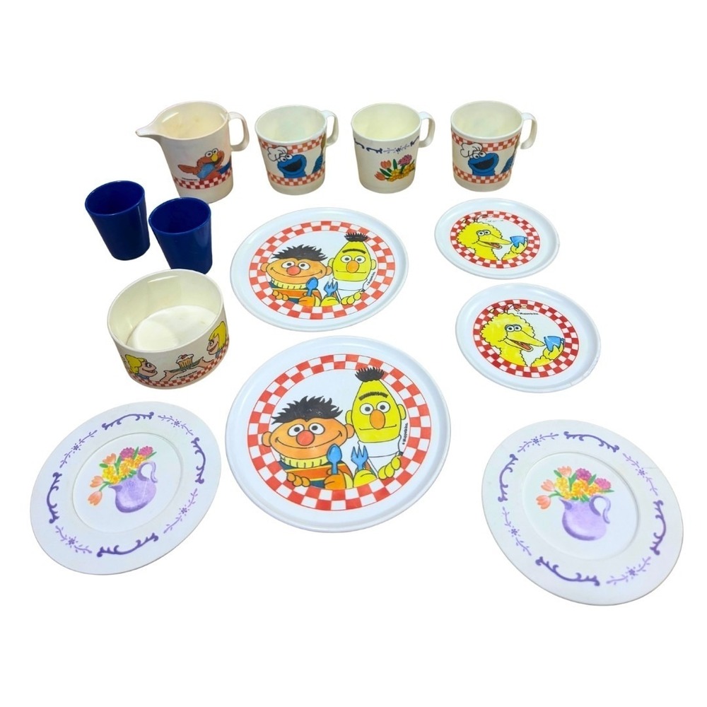Vintage Sesame Street Plastic Dish Set Big Bird Bert Ernie Cups Bowls 13pcs
